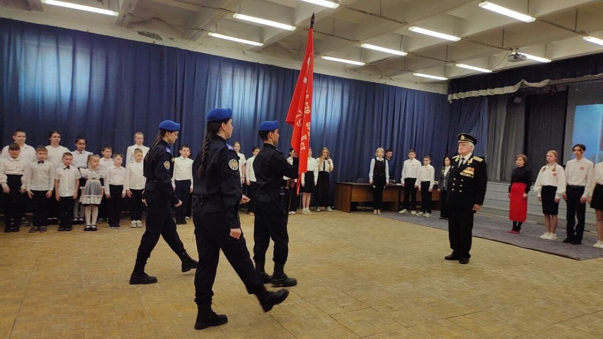 Вахта Памяти Знамя Победы продолжается